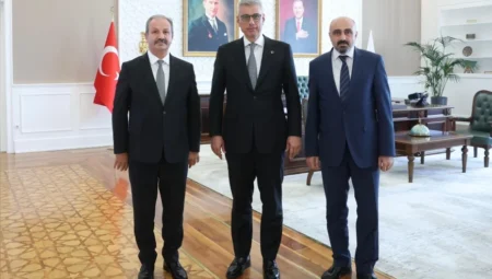 Sağlık-Sen’den Bakan Memişoğlu’na Toplu Sözleşme, Promosyon ve Personel Alımı Gündemli Ziyaret